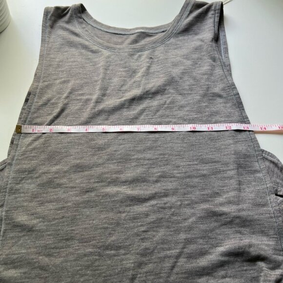 Lululemon Var City Muscle Tank Heathered Slate Size 8 - Picture 4 of 4